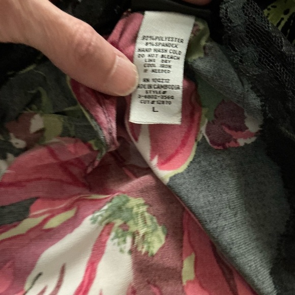 Vintage Y2K gothic floral & lace top - Picture 3 of 9